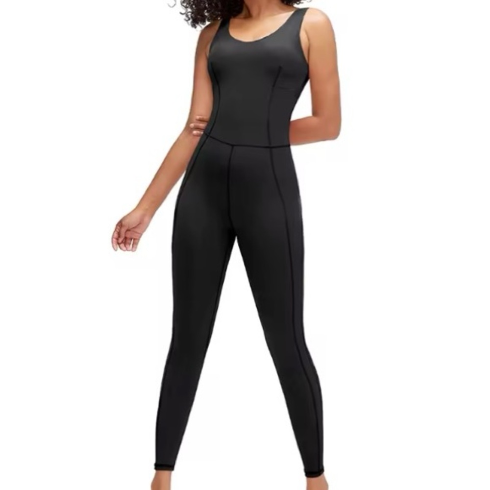 NEW Jumpsuit exercise one piece sleeveless flattering black bodysuit w/ bra